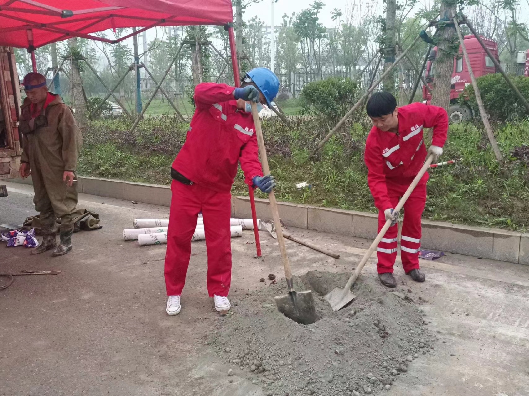 东山管道疏通哪家好】及时进行市政管道清淤